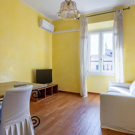Emanuele Filiberto - Vivora Srl Apartamento *